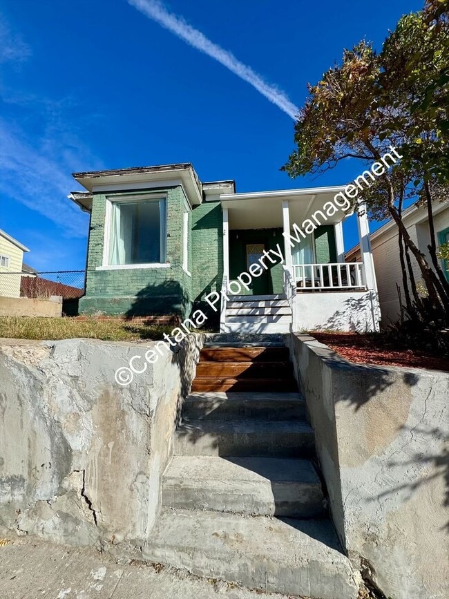 Primary Photo - 2 bedroom 1 Bath House