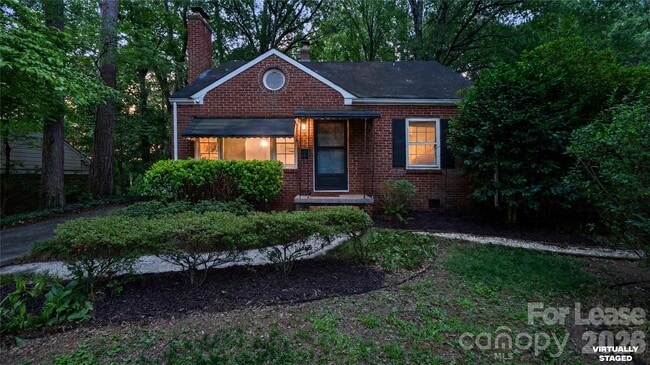 Building Photo - 2126 Arnold Dr