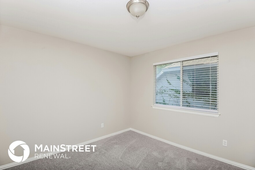 Building Photo - 11749 Ficus Dr