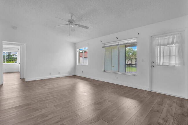 Building Photo - 4991 Sable Pine Cir