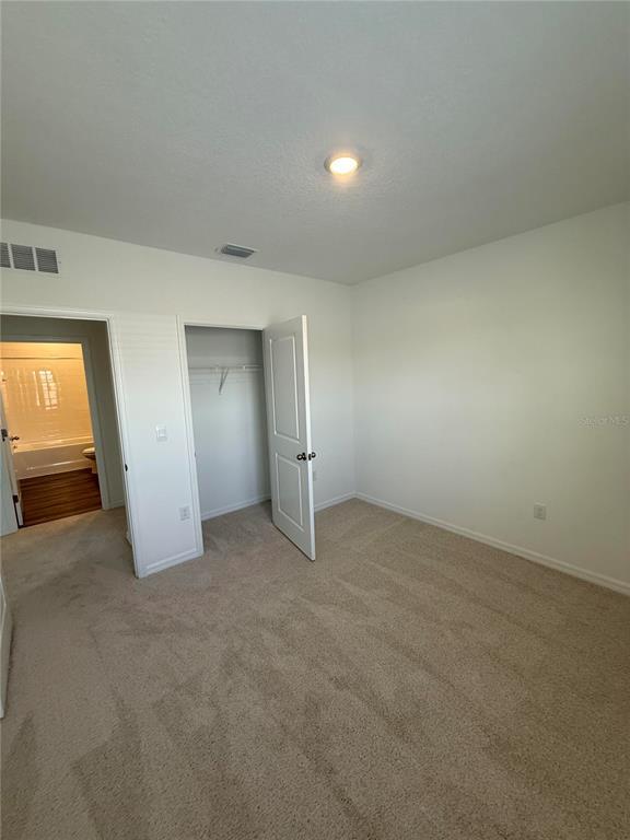 Building Photo - 32514 Weathered Oak Dr