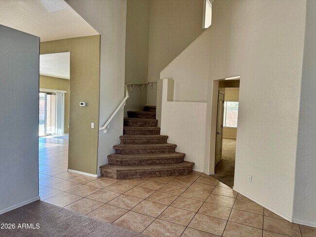 Building Photo - 1733 E Primera Dr