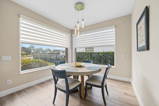 Building Photo - 4841 Exeter Estate Ln