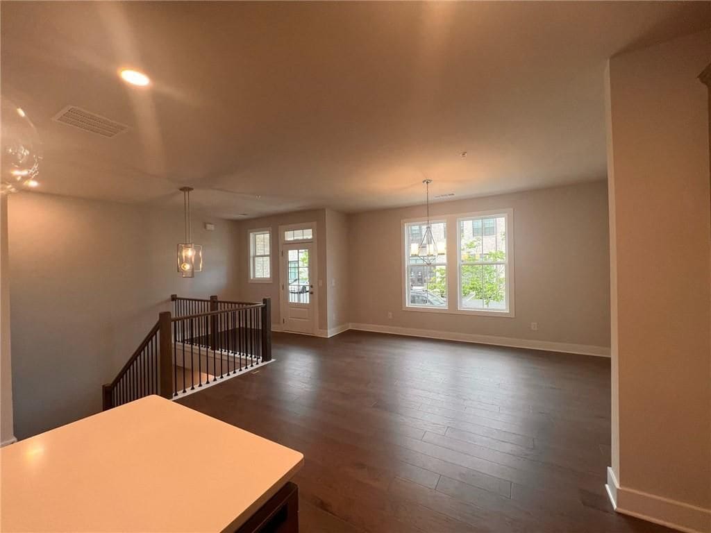 Building Photo - 1220 Waterfall Ct