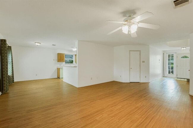 Building Photo - 13917 Maricella Ln