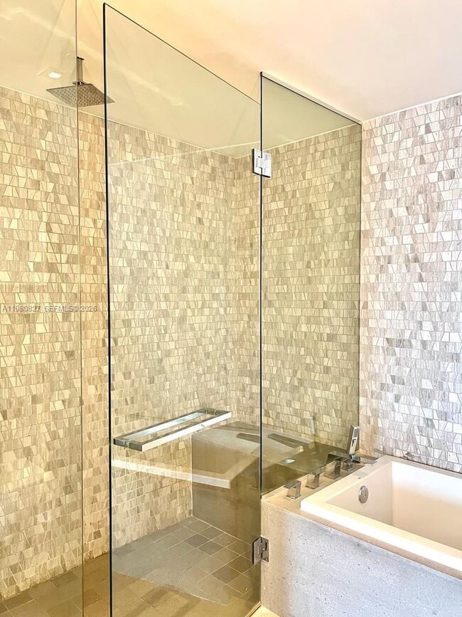 Building Photo - 88 SW 7th St