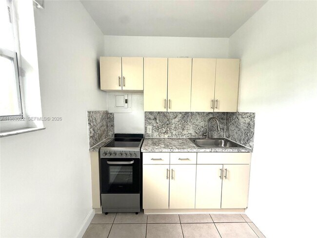 Building Photo - 1490 NW 43rd St