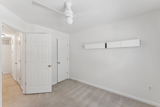 Building Photo - 11892 Breton Ct