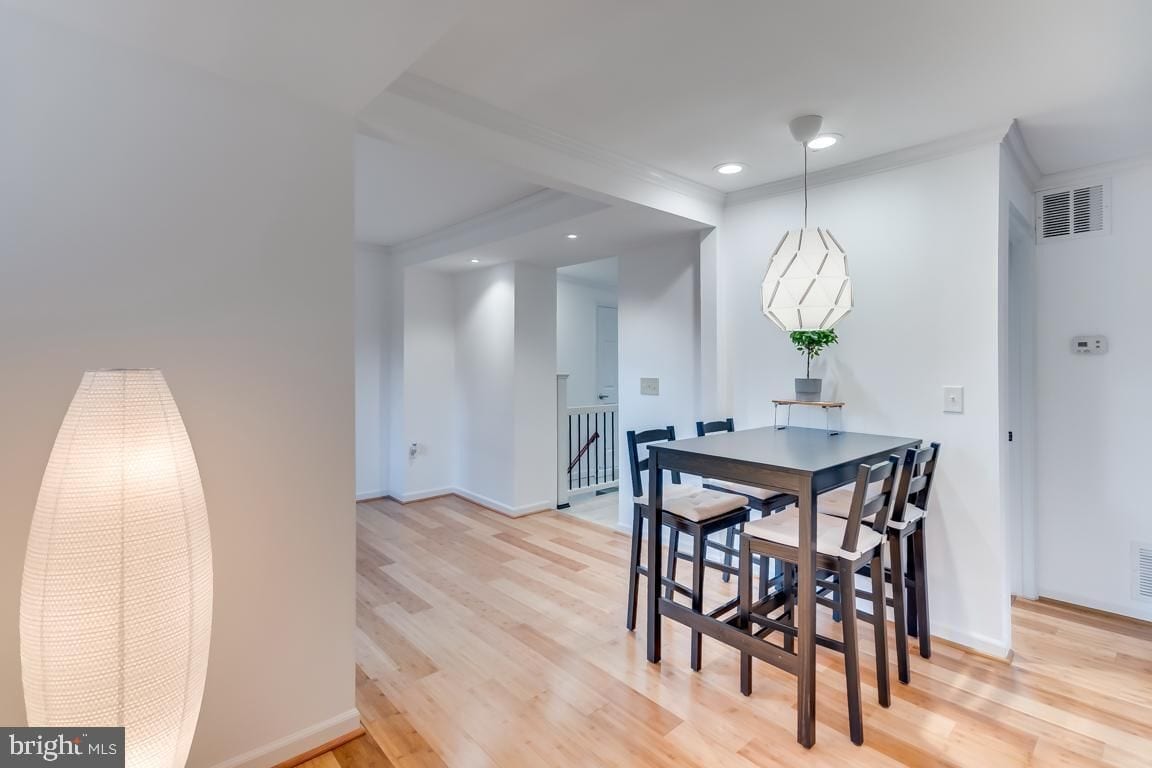 Building Photo - 822 Warburton Ln