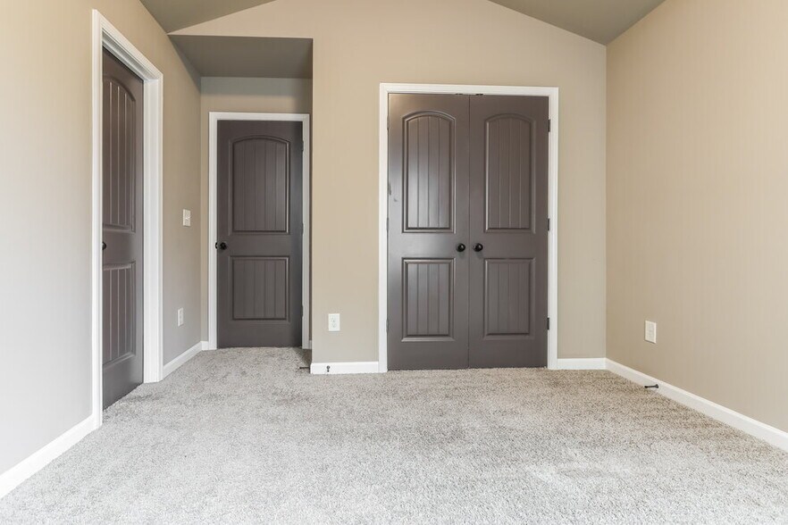 Building Photo - 3533 Walking Stick Way NE