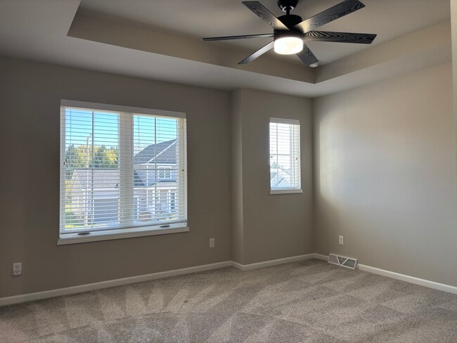 Building Photo - 620 Sugar Maple Ln