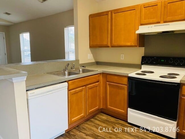 Building Photo - 414 Beverly Dr