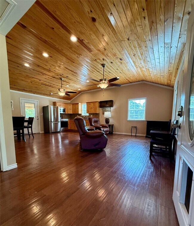 Building Photo - 500 Mangum Rd