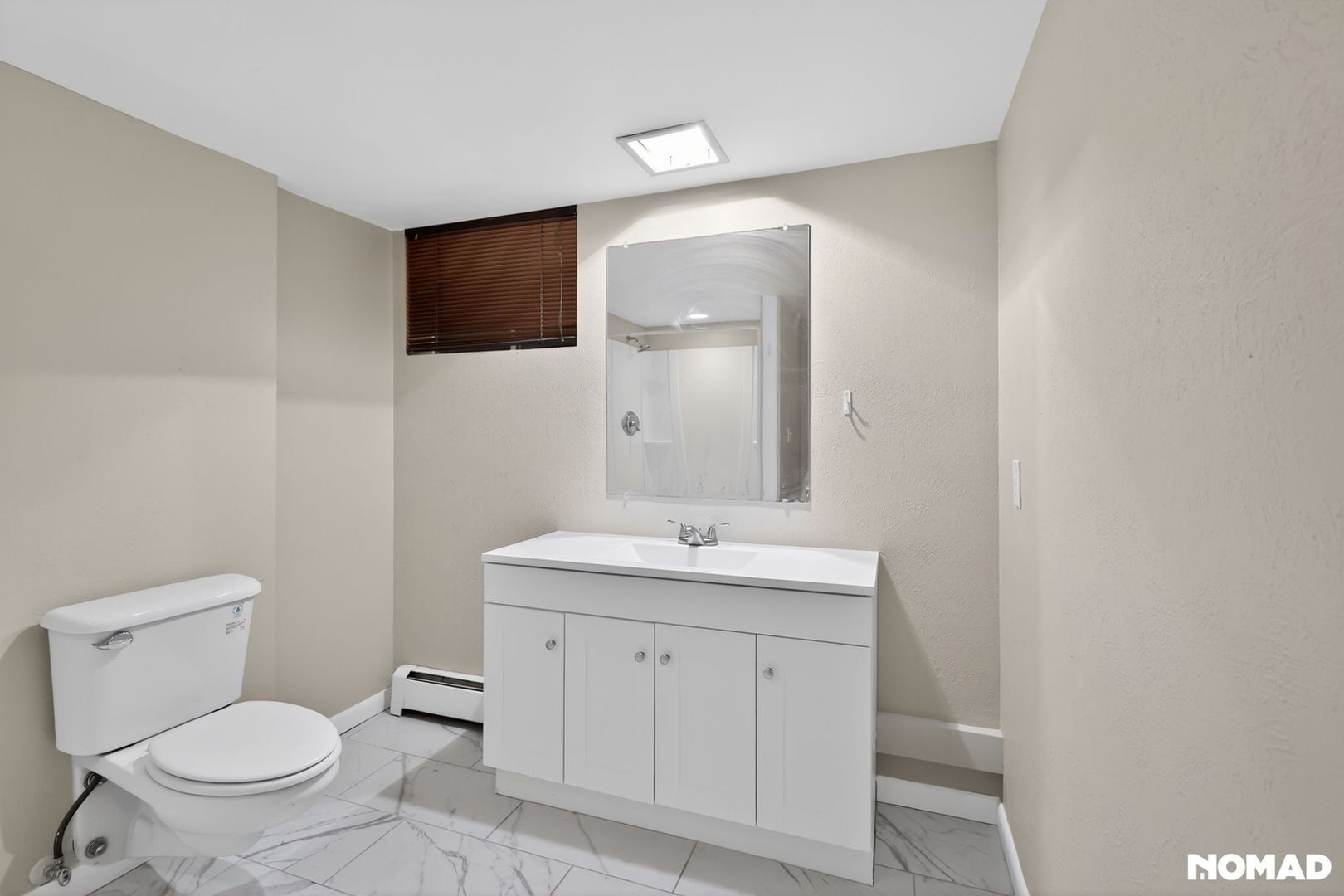 Building Photo - 1685 S Kenton Way