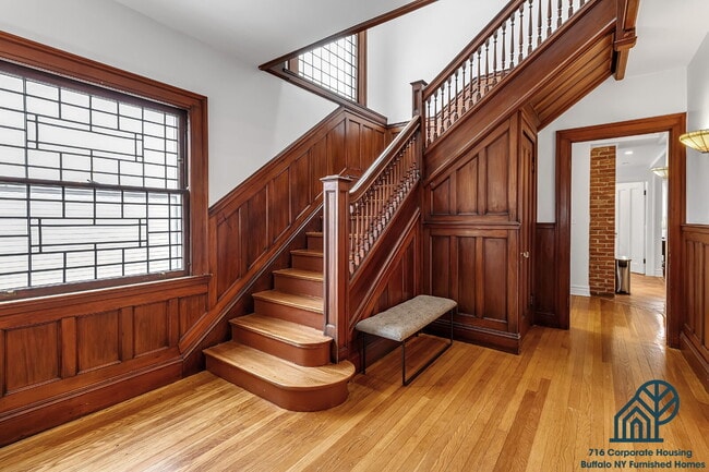 Building Photo - Furnished 4-Bedroom, 2.5-Bath Apartment near Elmwood Village