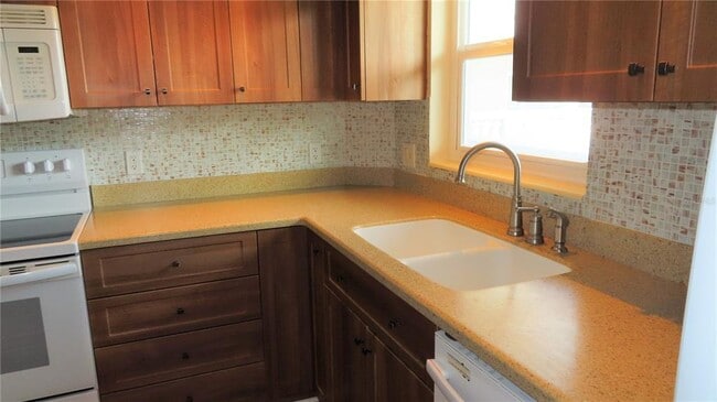 Building Photo - 2295 Americus Blvd E