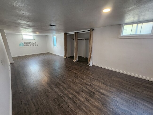Building Photo - 2603 W Upton Ave