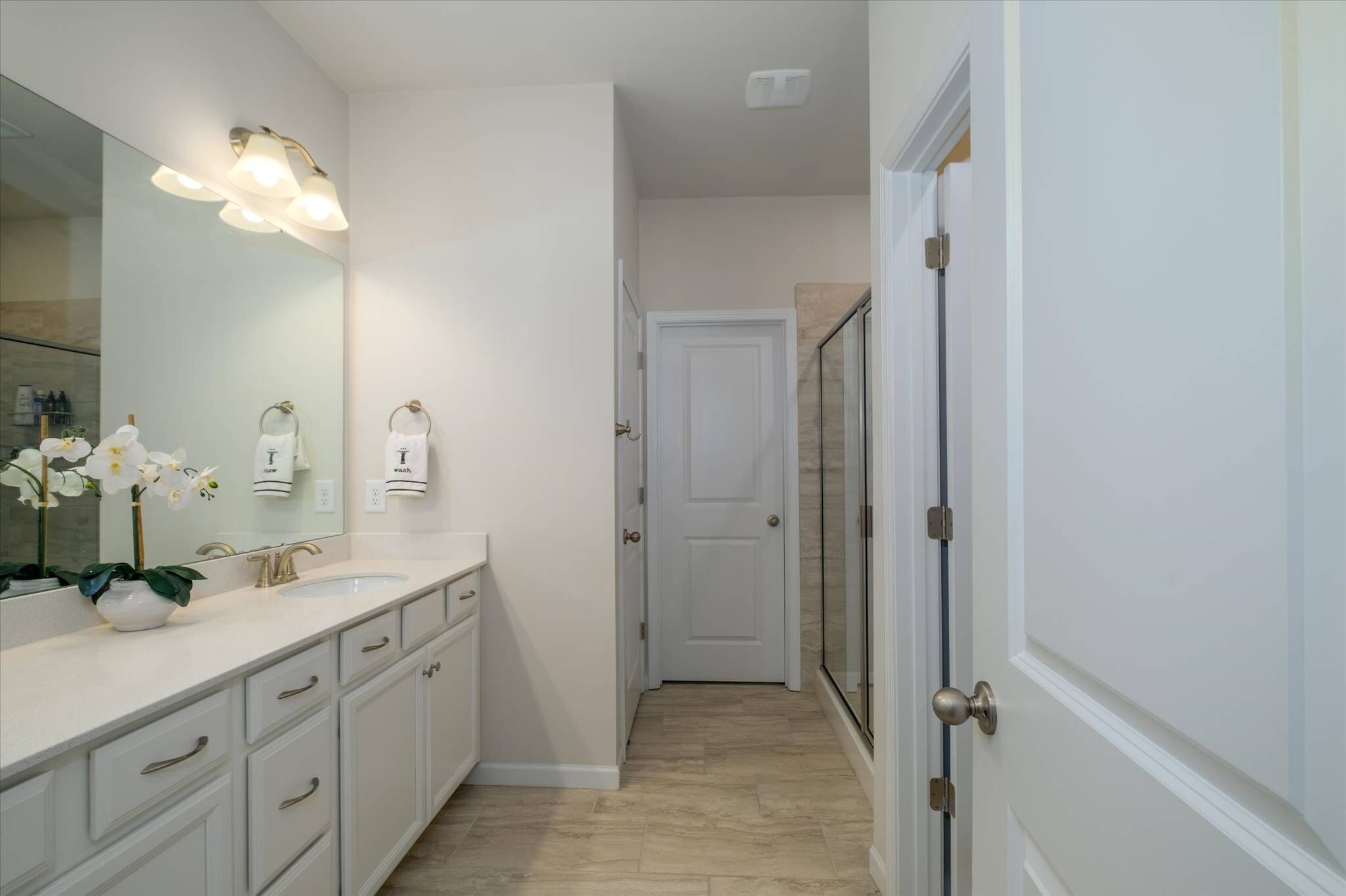 Building Photo - 8156 Merryvale Ln