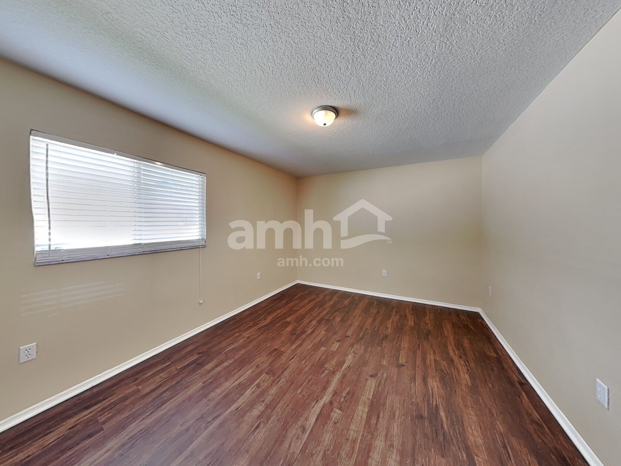 Building Photo - 3502 49th Ave E