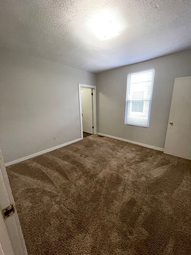 Building Photo - Two Bedroom Single Family Home