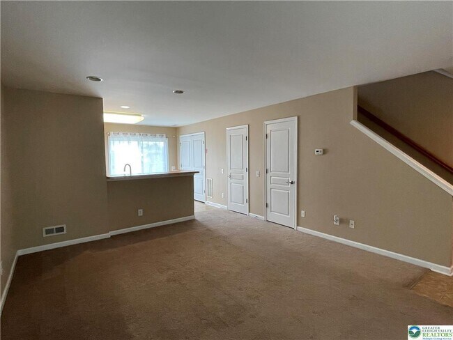 Building Photo - 1503 Artisan Ct