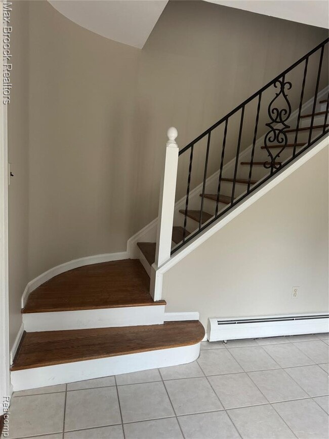 Building Photo - 3200 Hartslock Woods Dr