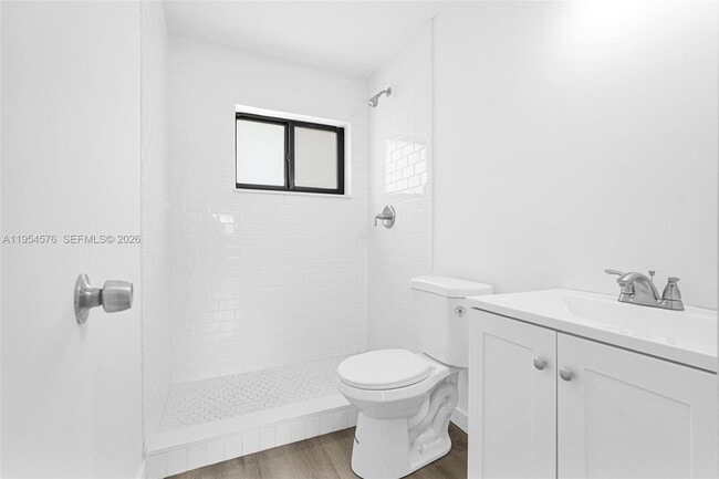 Building Photo - 13210 Memorial Hwy