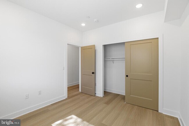 Building Photo - 2505 N 11th St