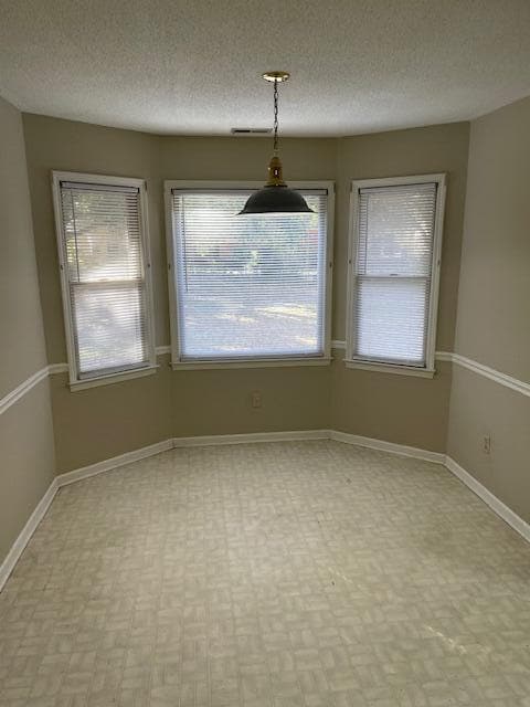 Building Photo - 301 Cromer Dr