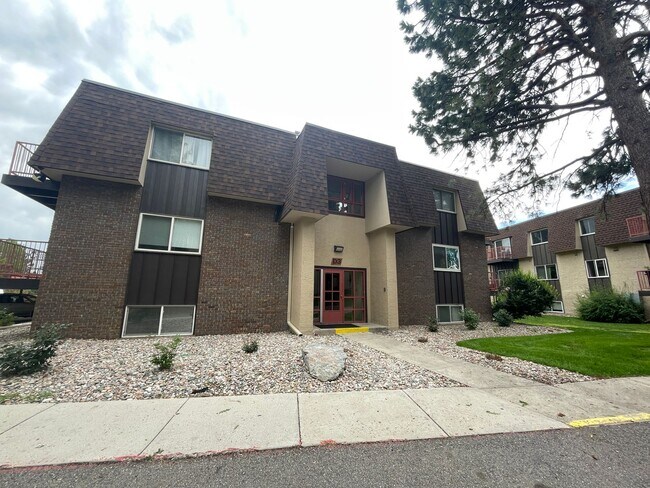 Primary Photo - Spacious 2 Bed 1 Bath Condo in Hamden South!