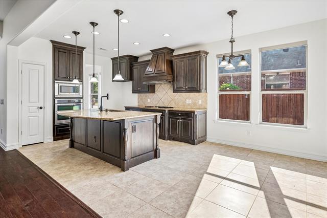 Building Photo - 1037 Everglades Dr