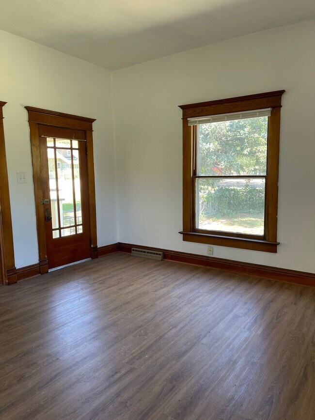 Building Photo - 1640 Locust St