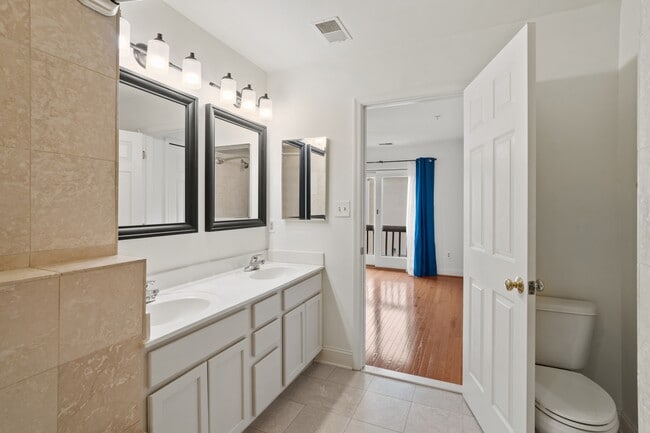 Building Photo - 102 Pilgrim Lndg