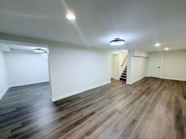 Building Photo - Fully Remodeled Luxury Home with Exceptional Space and Style!!