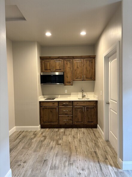 Building Photo - 3519 175 N St