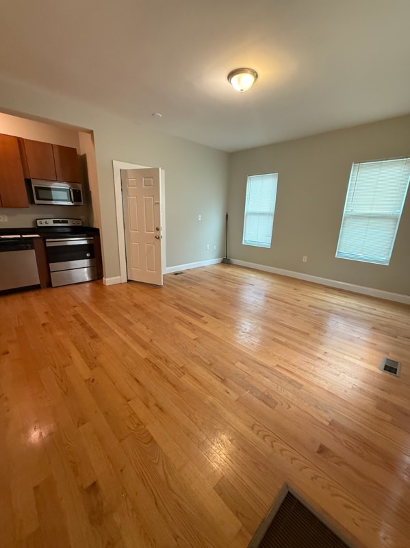 Building Photo - 41 Washburn St