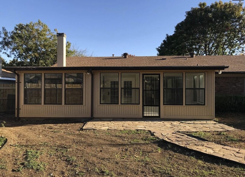 Back of House - NOTE: Patio Cover Added - 516 Mustang Drive