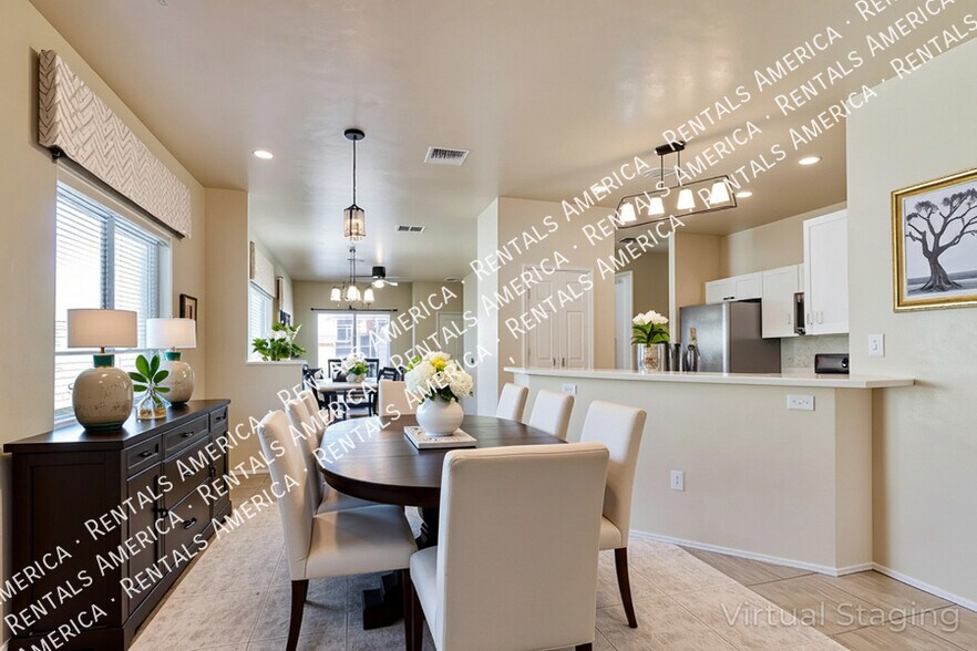 Building Photo - 8321 N Rocky View Ln