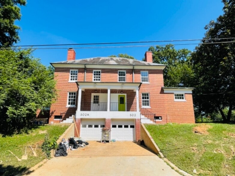 Building Photo - 500 N Thomas Rd