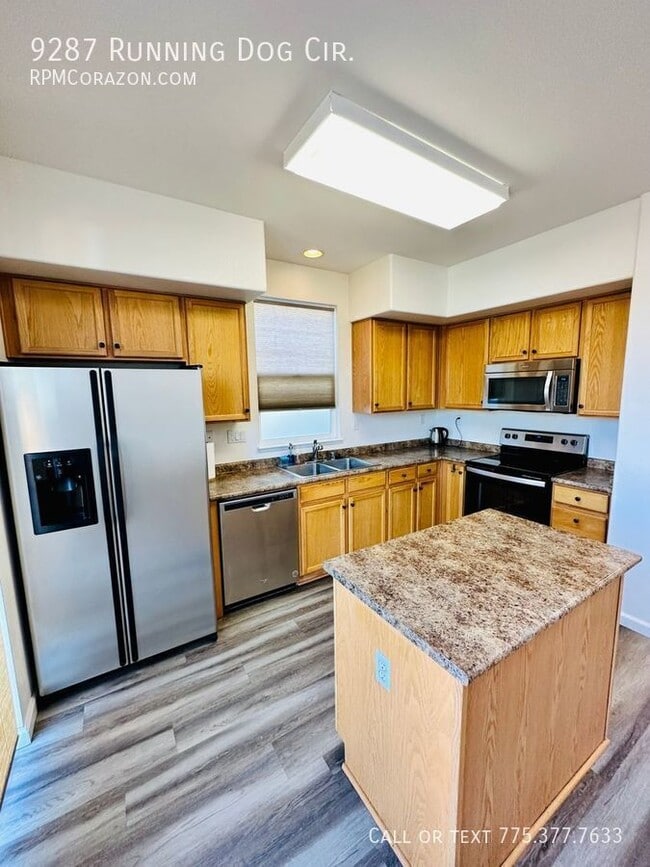 Building Photo - 9287 Running Dog Cir