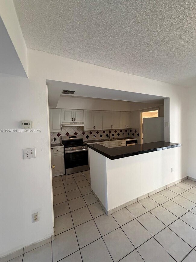 Building Photo - 8401 SW 107th Ave