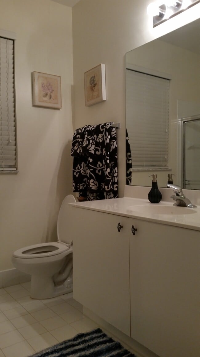 Building Photo - 350 E Coral Trace Cir