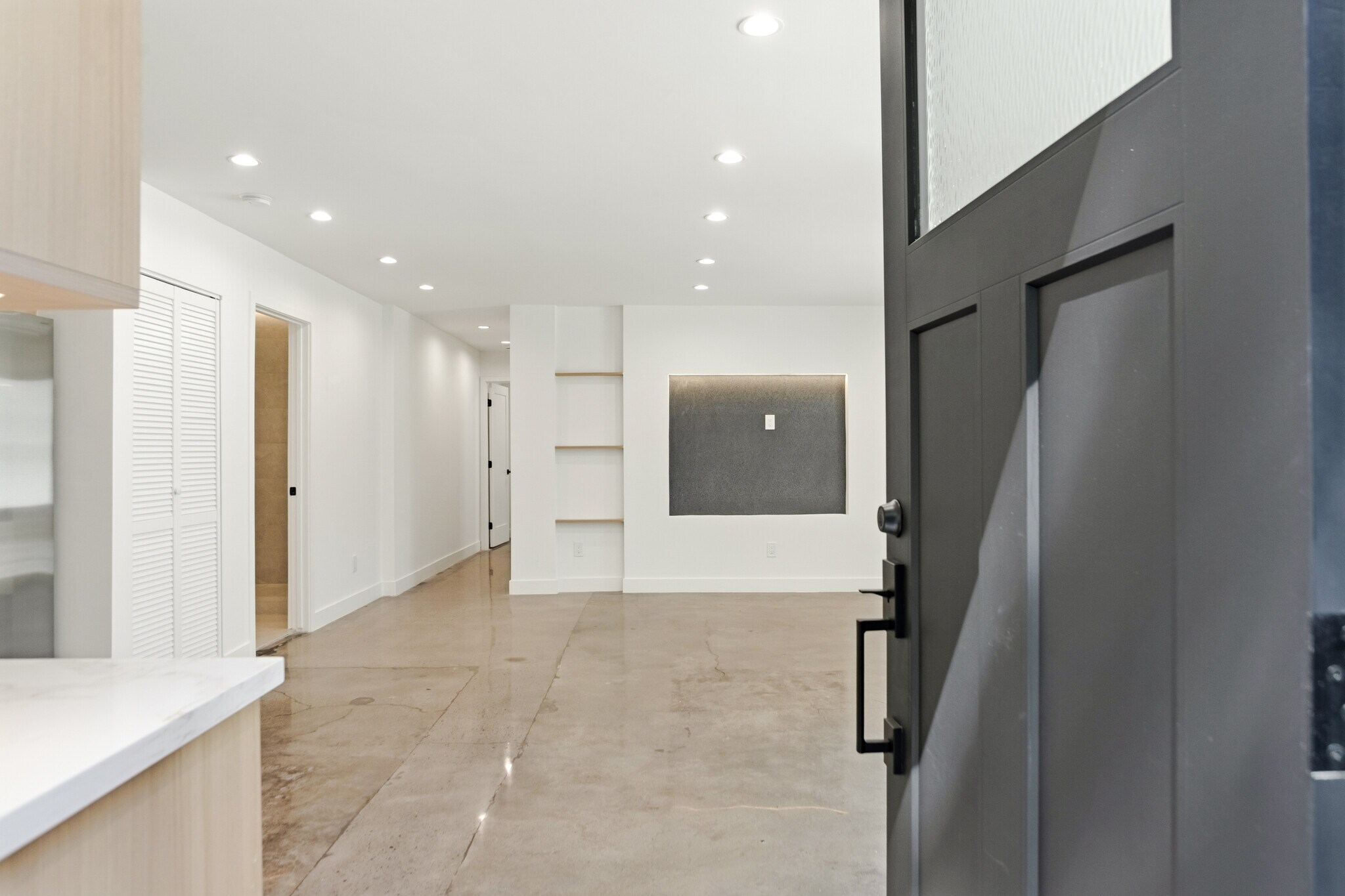 Entrence - 7314 Fallbrook Ave