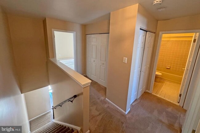 Building Photo - 802 Seminole Gardens