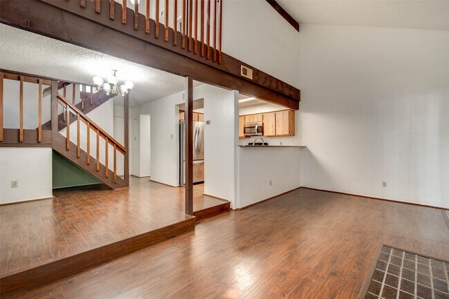 Building Photo - 7131 Brendam Ln