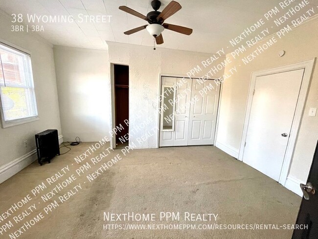 Building Photo - 38 Wyoming St