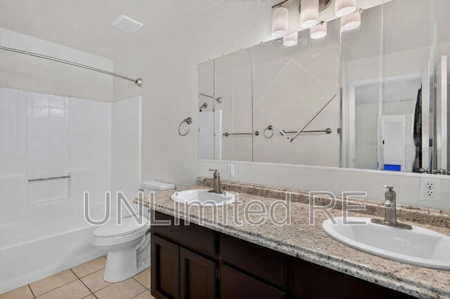 Building Photo - 2250 Atlantic Dr