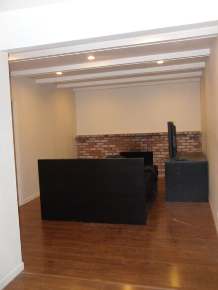 Building Photo - 1380 Old Stone Way