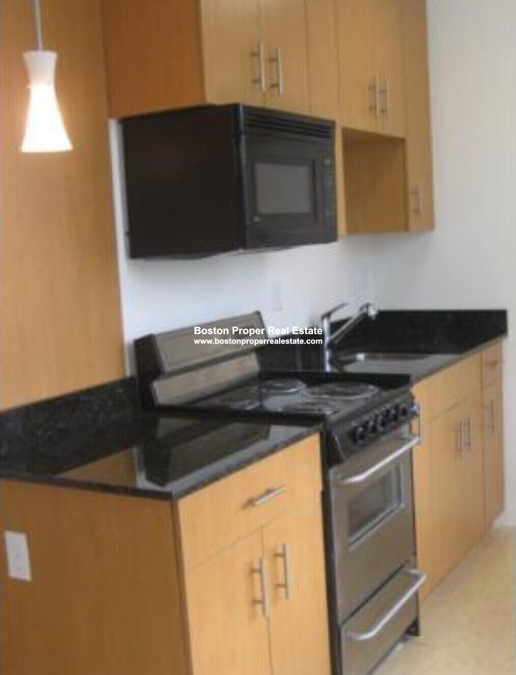 Building Photo - 461 Park Dr