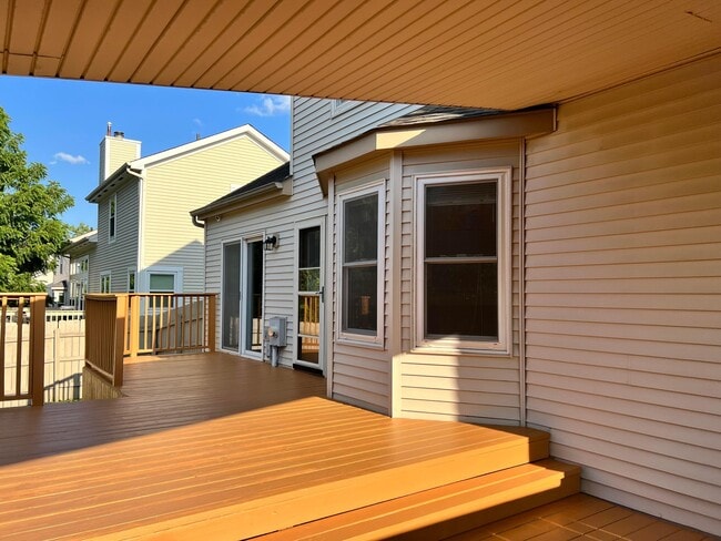 Building Photo - 1330 Pannelly Pl